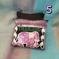 ราคา กระเป๋าใส่เหรียญ ปักเลื่อม ปักด้ายลายช้าง THAILAND ขนาด 1 ใบ (21736873101)