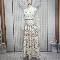 ราคา CLT ชุดไทยประยุกต์ ชุดเซ็ต 2 ชิ้น ชุดเซตผ้าไทย เสื้อลูกไม้สีขาวแขนยาว กระโปรงพิมพ์ลายไทย สวยมาก มี 2 สี สีครีม สีน้ำตาล (21979492950)