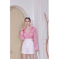 ราคา Tory sweet shirt เชิ๊ตผ้าซีทรูแจ๊คการ์ดนำเข้า ลายสวยแพงมาก สีฉ่ำ ซีทรูเบาๆ ทรงพอดีตัว หรูหราสุดๆ แมชท์ง่ายมาก (22034934455)