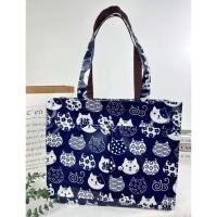 ราคา กระเป๋าผ้าเคลือบกันน้ำ A4 ทรงนอน สะพายไหล่ ขนาด 14 ใส่เอกสาร ใส่แฟ้มได้ จุมากๆ (19421479251)