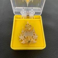 ราคา เข็มตราสัญลักษณ์ 72 พรรษา เข็มกลัดที่ระลึก เข็มฉลุ เข็มกลัด หมุด แม่เหล็ก เหรียญ 72พรรษา พร้อมกล่อง (21786385233)