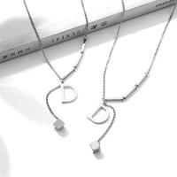 ราคา BESFOME สร้อยคอออกแบบเฉพาะเหล็กไทเทเนียมจี้รูปตัวอักษร D แบบเรียบง่ายโซ่เสื้อกันหนาวแบบสั้น (11797679032)