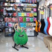 ราคา กีต้าร์โปร่งไฟฟ้า หลังเต่า Gusta Paramount Mclorence กีต้าร์ ขนาด 41 นิ้ว พร้อมเซ็ตของแถมให้เลือก กระเป๋าYAMAHA ปิ้ก2 ที่เก็บปิ้ก เครื่องตั้งสาย สายสะพาย สายแจ็ค ใบคอร์ด (21533741436)