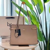 ราคา กระเป๋าLyn Shopping 12 งานoutlet New Collection สินค้ามาใหม่ชนช็อปSALE 60 70 OFF แท้outlet สวยตรงปก (21884248855)