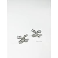 ราคา Claire Kos ต่างหูโบว์แบบติดหู คริสตัลCZ (21987368301)