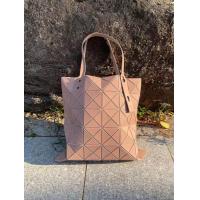 ราคา New ของแท้ กระเป๋า baobao issey miyake Lucent 6x6 กระเป๋าถือผู้หญิ (21970233495)