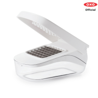 ราคา OXO เครื่องหั่นสับผักแบบลูกเต๋า l OXO GG Vegetable Chopper with Easy Pour Opening สับผลไม้ ผัก และอื่นๆ อย่างรวดเร็วและปลอดภัยแบบลูกเต๋า (9628572552)