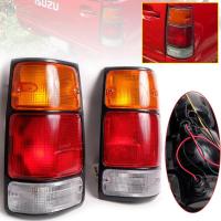ราคา ไฟท้าย รุ่น อีซูซุ ISUZU TFR มังกรทอง ปี 1997 1999 3 สี ขอบดำ รวมชุดหลอดไฟ และสายไฟ (16520321760)