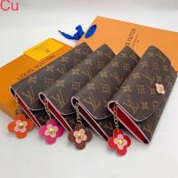 ราคา พร้อมส่ง กระเป๋าสตางค์ใบยาวหลุยรุ่นดอกไม้ห้อย แถม กล่อง การ์ด ใบเสร็จ สุดหรู (22127443475)