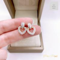ราคา ต่างหูเพชรกระจุกดีไซน์หยดน้ำเกี่ยวหัวใจ ลุคสาวผู้ดี ไซต์ประมาณ 1 cm (21493938279)