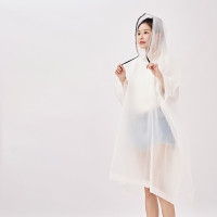 ราคา เสื้อกันฝน ผ้าคลุมสวมศีรษะชนิดแหลมหกสีหลายสีเสื้อกันฝนต่อกันกันลมและพกพาไม่ใช้แล้วทิ้งสีรุ้งใหม่ (22057781106)