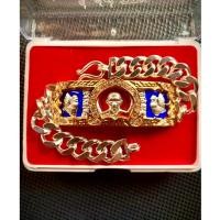 ราคา พร้อมส่ง เลสหลวงพ่อรวย ตัวเรือนเงินลงยาพร้อมกล่องเลส รุ่นใหม่ กรอบเพชรใหม่ ยกซุ้ม หลวงพ่อรวย (22289723167)