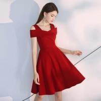 ราคา FC พร้อมส่ง ชุดเดรสปาดไหล่สายเดี่ยวสีพื้น 4 สี แฟชั่น ชุดสีแดง (7525220086)