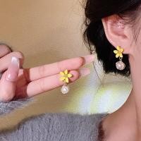 ราคา E2333 ต่างหูลายดอกไม้สีเหลือง (22129744843)