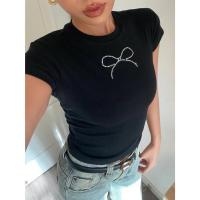 ราคา Kimi พร้อมส่ง Y2K CROP TOP เสื้อยืดแขนสั้น คอกลมผู้หญิงสีขาวเสื้อครอปสั้นพิมพ์ลายโบว์ ประดับเพชร ทรงเข้ารูป หุ่นดีมีเอว (22068922942)