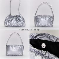 ราคา กระเป๋าเกี๊ยวสีเงิน Gentle Woman รุ่น DUMPLING BAG SILVER STARLIGHT (22136628389)