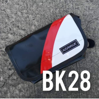 ราคา กระเป๋าสะพาย AUSAWALUK แท้100 กระเป๋าสะพายข้าง กระเป๋าสะพายผู้ชาย กระเป๋าผ้าใบ (16878225538)