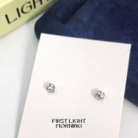 ราคา First Light Morning Crystal Ball Earrings ต่างหู Swarovski Elements ต่างหูแป้นเสียบ (22278366468)