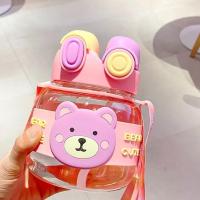 ราคา แบบพกพา ขวดน้ำเด็กน่ารักความจุ1000ml ขวดน้ำดื่มคู่ ขวดพลาสติกทนอุณหภูมิสูง ความจุขนาดใหญ่ ถ้วยพลาสติกทนอุณหภูมิสูงเด็กผู้ใหญ่ใช้งานได้ ขวดน้ำมัลติฟังก์ชั่นดื่มคู่ น่ารัก ความคิดสร้างสรรค์ แฟชั่น แก้วน