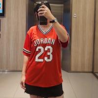 ราคา เสื้อคอวี แฟชั่น โอเวอร์ไซส์ เสื้อบาส เสื้อกีฬาแฟชั่น ผ้าไมโครเกรดพรีเมี่ยม (21905000594)