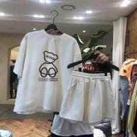 ราคา YIYI SHOP แฟชั่นชุดลำลองผู้หญิง ชุดเซต 2ชิ้น เสื้อแขนสั้น กางเกงขาสั้น พิมพ์ลาย สไตส์เกาหลี (8860429359)