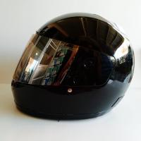 ราคา หมวกกันน็อคเต็มใบ811 สีล้วน สินค้าผ่านมาตราฐาน (8231909268)