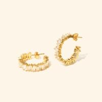 ราคา Shependence ต่างหูห่วงก้านคริสตัลบาร์เก็ต Crystal Baguette Hoop Earring (12508667278)