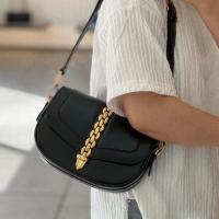 ราคา SALEถูกสุดๆ CHARLES KEITH แท้ ขนาด7 5 นิ้ว งานแท้หิ้วขึ้นเครื่องได้ทั่วโลก งานสวยไฮโซสุดๆ (18572209661)