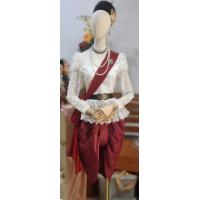 ราคา ชุดไทยเสื้อลูกไม้ ชุดหมูแฮม ชุดไทยรัชกาลที่ 5 ชุดไทยเสื้อลูกไม้สีขาว โจงสีเลือดหมู ผ้าคาดชีฟอง ราคาไม่รวมเครื่องประดับ (21697451663)