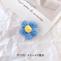 ราคา เข็มกลัดติดหน้าอกลายดอกไม้สีแดงเล็กๆเข็มกลัดดอกไม้ผ้าถักไหมพรมแนวญี่ปุ่นน่ารักสำหรับผู้หญิงเข็มกลัดติดหน้าอกประดับเสื้อไหมพรมกระเป๋าเสื้อผ้า (20121098366)