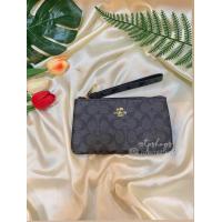 ราคา พร้อมส่ง กระเป๋าคล้องมือโค้ช กระเป๋าคล้องแขน กระเป๋าสตางค์ ขนาด 7 นิ้ว K5 (22204353201)