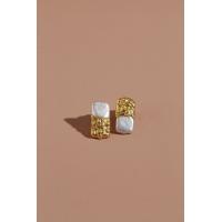 ราคา Vetiver pearl Two tone lava square freshwater pearl earring ต่างหูแป้น มุกแท้ งานฝีมือ ใส่ได้2แบบ ตัวเรือนเงินแท้925 ชุบทอง18k จัดส่งไว (21644603915)