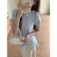 ราคา 18CX79 เสื้อยืดไหมพรม คอกลม แขนสั้น ดีเทลปลายปล่อย โบว์ผูก ใส่ง่าย (21946775291)