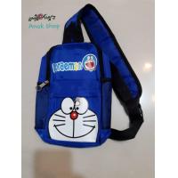 ราคา กระเป๋าคาดอก ลายน่ารัก กันน้ำ สำหรับเด็ก ขนาด 10 นิ้ว ลายกาตูนโดเรมอนสีน้ำเงิน (1384740312)