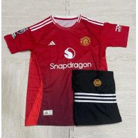 ราคา ชุดฟุตบอล แมนยู รุ่นใหม่ล่าสุด 2024 25 เนื้อผ้าดี ใส่สบาย เสื้อพร้อมกางเกง (17879560154)