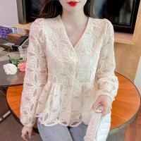 ราคา เสื้อลายลูกไม้เสื้อแขนยาวสตรีใหม่เสื้อยืดแบบสวยคอวีนุ่มสบายสไตล์เกาหลีทรงสลิม (21719437845)