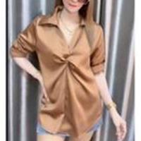 ราคา พร้อมส่ง เสื้อเชิ้ตคอปกเเฟชั่นผู้หญิงเนื้อผ้าซาติน ผ้าเงา พริ้ว ใส่สบาย (20058864571)