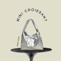 ราคา Wyllabrand กระเป๋าผ้า Mini Croissant Tasty Tuna (22313168940)