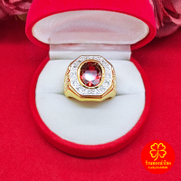 ราคา แหวนทองฝังพลอยล้อมเพชร ตัวเรือนสีทอง เสริมบารมี ใส่ได้ทุกโอกาส เรียบหรู ทำจากทองเหลือง (20798833761)