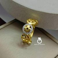 ราคา แหวนเพชรcz รุ่นฟรีไซส์ 0572 แหวนทองเคลือบแก้ว หนัก 2 สลึง แหวนทองเคลือบแก้ว ทองสวย แหวนทอง แหวนทองชุบ แหวนทองสวย แหวน (15963451703)