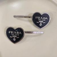 ราคา กิ๊บติดผมสไตล์ Prada ราคาต่อ 1 คู่ (22173724636)