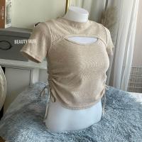 ราคา 513 เสื้อครอปคอกลม อกเว้า มีเชือกรูดเอวด้านข้าง ทรงสวย ผ้าร่อง ผ้านิ่มใส่สบาย (21609416656)