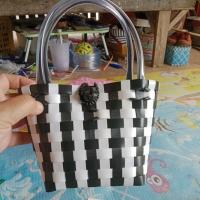 ราคา กระเป๋าสานจิ๋วหลิว (22336632960)