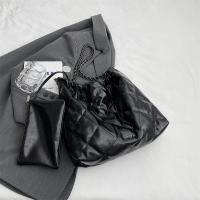 ราคา กระเป๋าผู้หญิงใบเล็กดีไซน์สไตล์ชาแนลแบบฝรั่งเศสกระเป๋าโท้ทสายโซ่ลายข้าวหลามตัดเรียบง่ายแบบใหม่ฤดูร้อนปี2023กระเป๋ารัดต้นแขนแฟชั่น (19875504197)