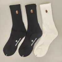 ราคา BAPE ถุงเท้าหัวลิงถุงเท้ากีฬาหุ้มข้อสูงหนาพิเศษสีขาวดำพื้นผ้าขนหนูคอตตอนแท้แบบยาวปานกลางสำหรับผู้ชายและผู้หญิงถุงเท้าแฟชั่นฤดูหนาว (20121198257)