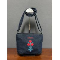 ราคา AEIOU No 272 กระเป๋ายีนส์ Girlish สะพายข้าง รุ่น ดอกไม้ สินค้าลิขสิทธิ์แท้ (22219613191)