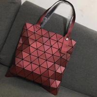 ราคา กระเป๋าสะพายไหล่รุ่น6 6สีพื้นลายสามเหลี่ยม (21414916221)
