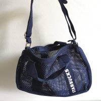 ราคา Starbucks Mesh Crossbody Bag กระเป๋าสะพายข้างสตาร์บัคส์ ไซส์มินิ สีกรม แบบมินิมอล แบรนด์แท้ (22119388502)