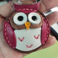 ราคา พวงกุญแจนกฮูก พวงกุญแจหนังแท้ พวงกุญแจรถยนต์ พวงกุญแจตุ๊กตานกฮูก พวงกุญแจ สีสวยน่ารัก ทำจากหนังแท้ รับประกันความทนทาน (14387959227)