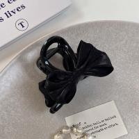 ราคา huiheyu กิ๊บติดผม กิ๊ฟหนีบผมสวยๆ โบว์ติดผม กิ๊บหนีบผมสวยๆ กิ๊บหนีบผม กิ๊ฟติดผมหรูๆ สไตล์เกาหลีแบบ โบว์ติดผมผ้าซาติน สองด้าน โบว์น๊อต คลิปติดโบว์รูปปลาฉลามผ้าซาติน แฟชั่นสำหรับผู้หญิง ชุดคลุมศีรษะ คลิป